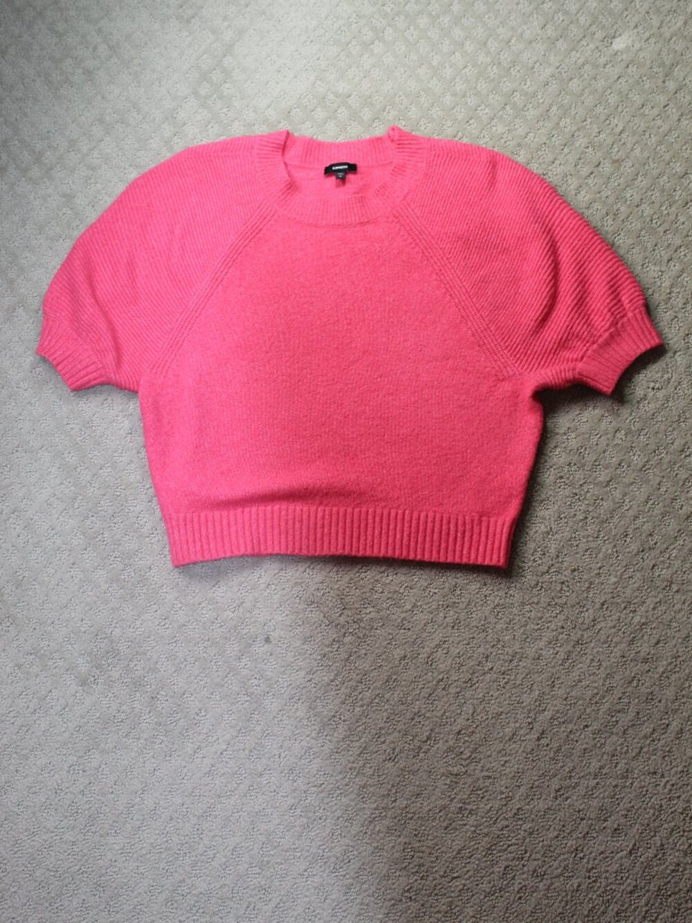Express Size M Pink Fuzzy Cropped Short Sleeve Sweater